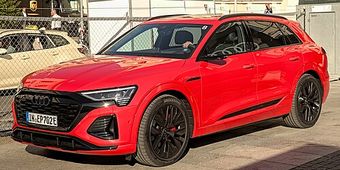 Audi Q8 e-tron 2024–2025