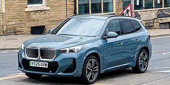 BMW iX1 EV 2023–2025