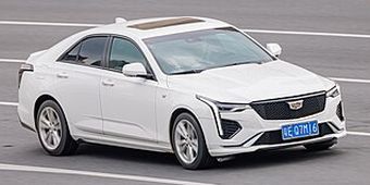 Cadillac CT4 2020–2025