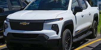 Chevrolet Silverado EV 2024–2025