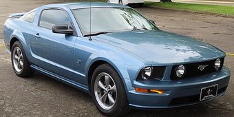 Ford Mustang 2005–2014