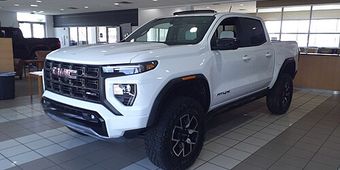 GMC Canyon AT4X 2023–2025
