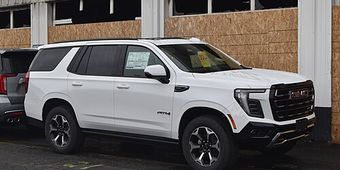 GMC Yukon 2021–2025