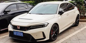 Honda Civic 2022–2025