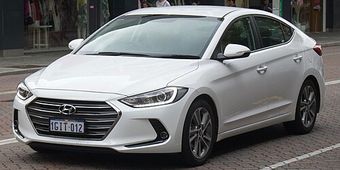 Hyundai Elantra 2017–2020