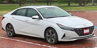 Hyundai Elantra 2021–2026