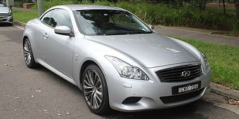 Infiniti Q60 2014–2015