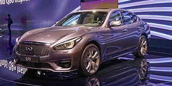 Infiniti Q70 2014–2019