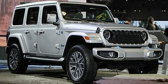 Jeep Wrangler 4xe PHEV 2021–2025