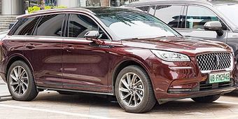 Lincoln Corsair PHEV 2021–2025