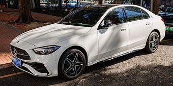 Mercedes C-Class 2022–2025