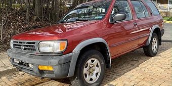 Nissan Pathfinder 1996–2004