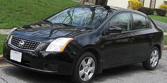 Nissan Sentra 2007–2012
