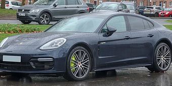 Porsche Panamera 2017–2024