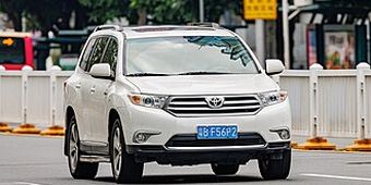 Toyota Highlander 2008–2013