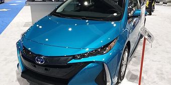 Toyota Prius Prime 2017–2022