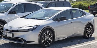 Toyota Prius Prime 2023–2025