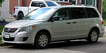 Volkswagen Routan 2009–2014