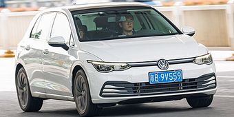 Volkswagen Golf 2020–2025