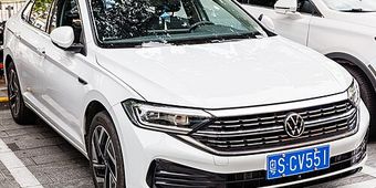 Volkswagen Jetta 2019–2025